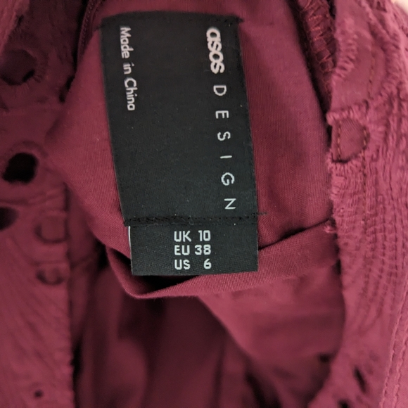 Asos Design High Neck Peplum dress in oxblood - Picture 3 of 3